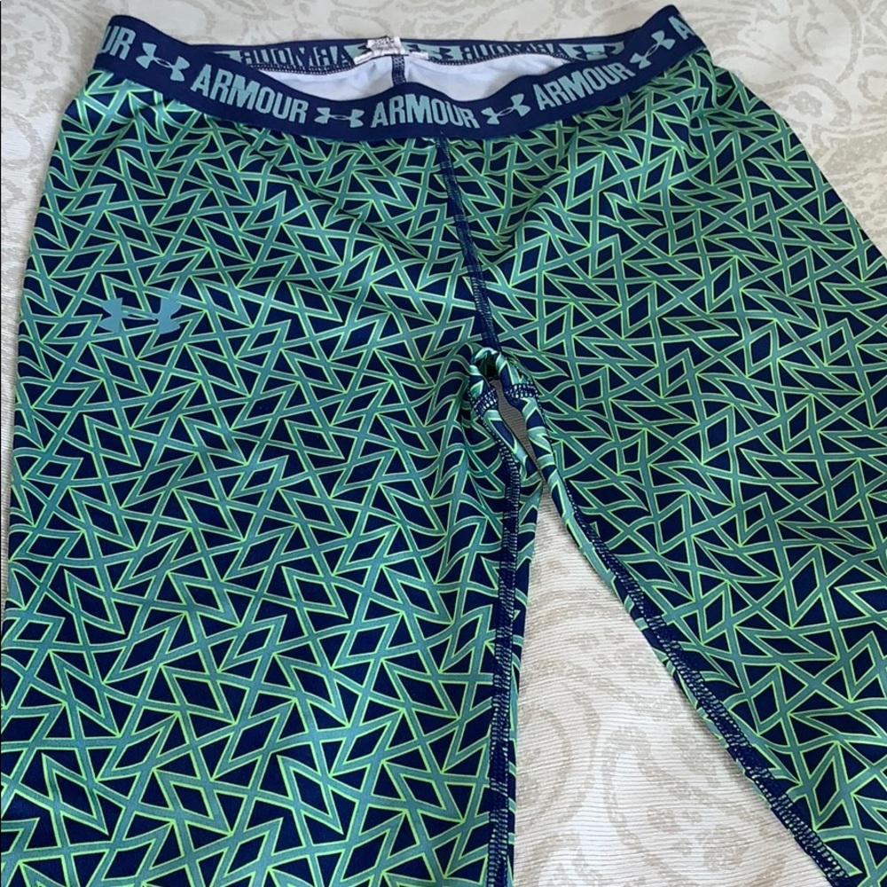 Youth under armor capris
